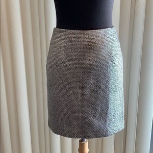 RW&CO grey and silver tweed skirt.